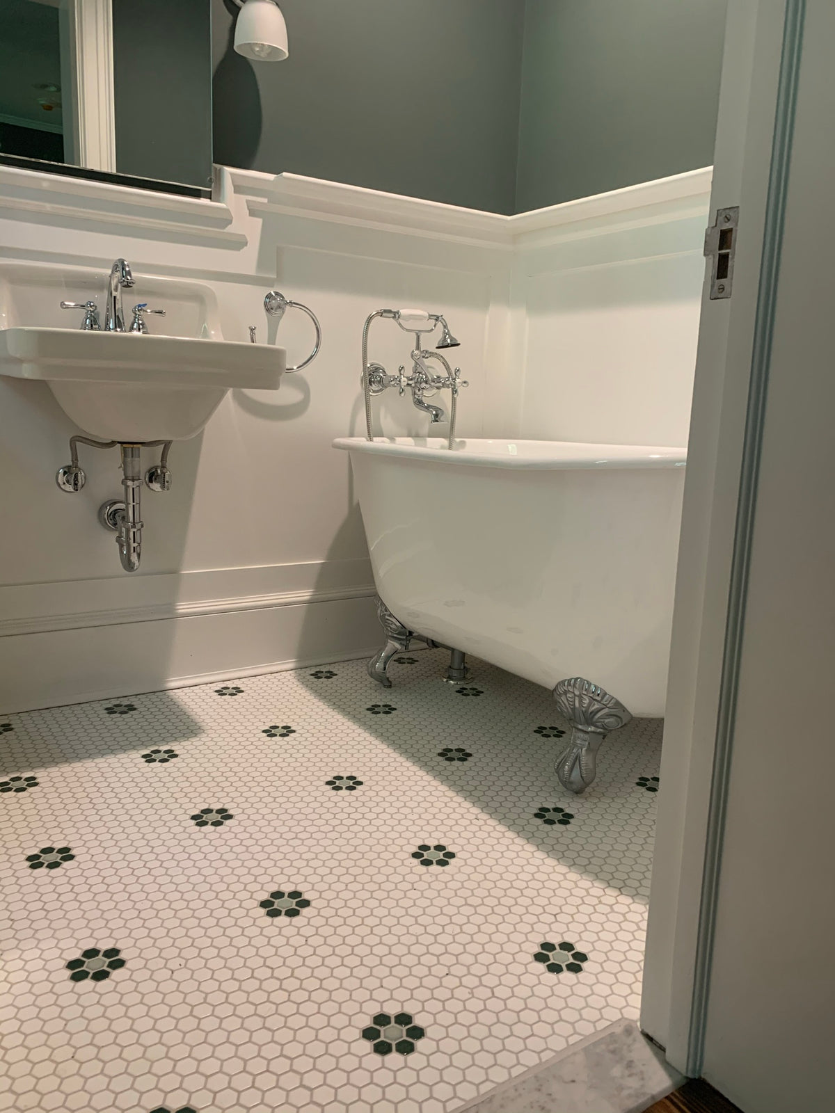 Retro Rosette Pinnacle Hexagon Pattern in residential bathroom.