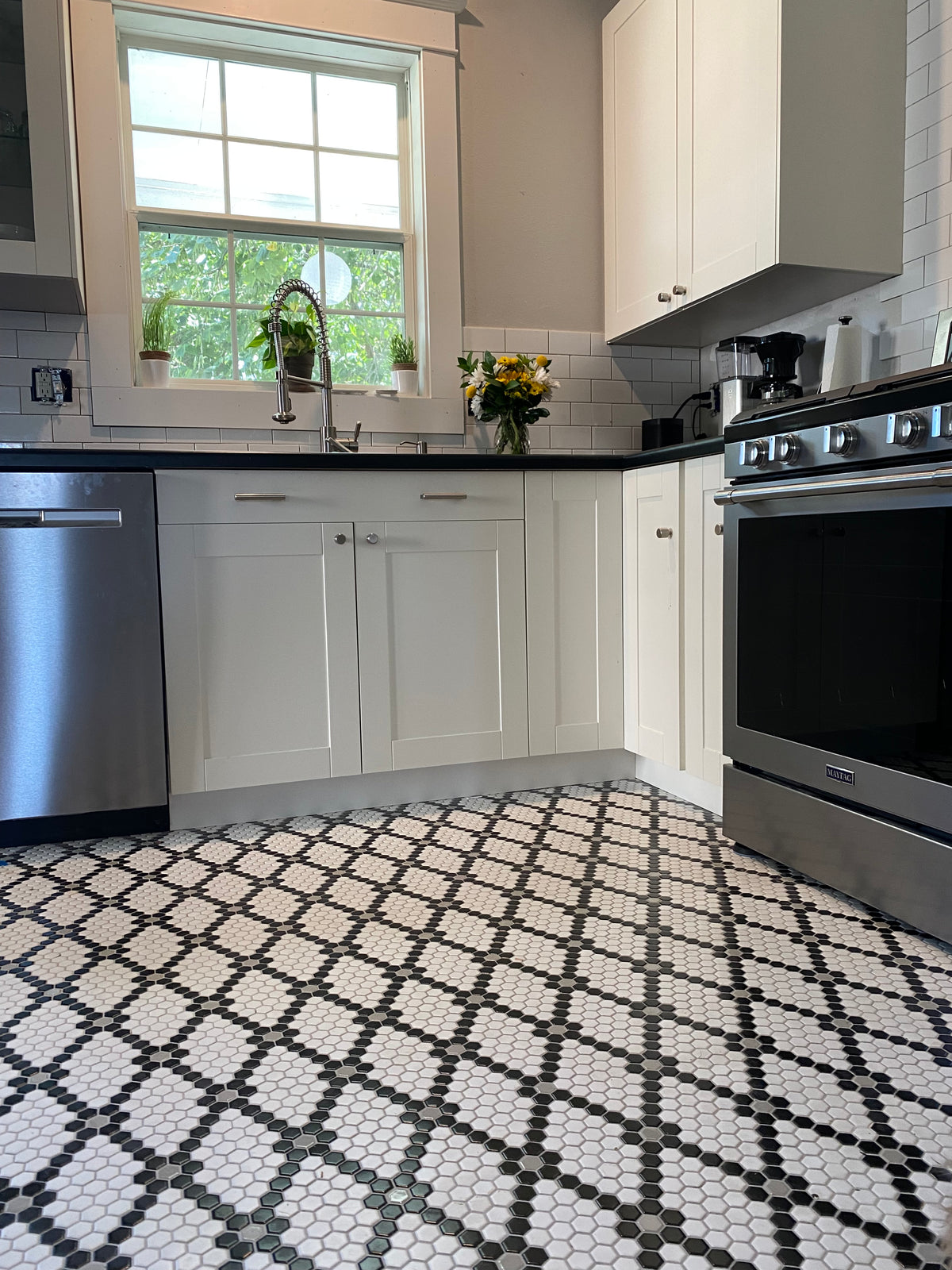 Residential kitchen floor with Rose and Trellis in Satin White Ash Gray and Satin Black