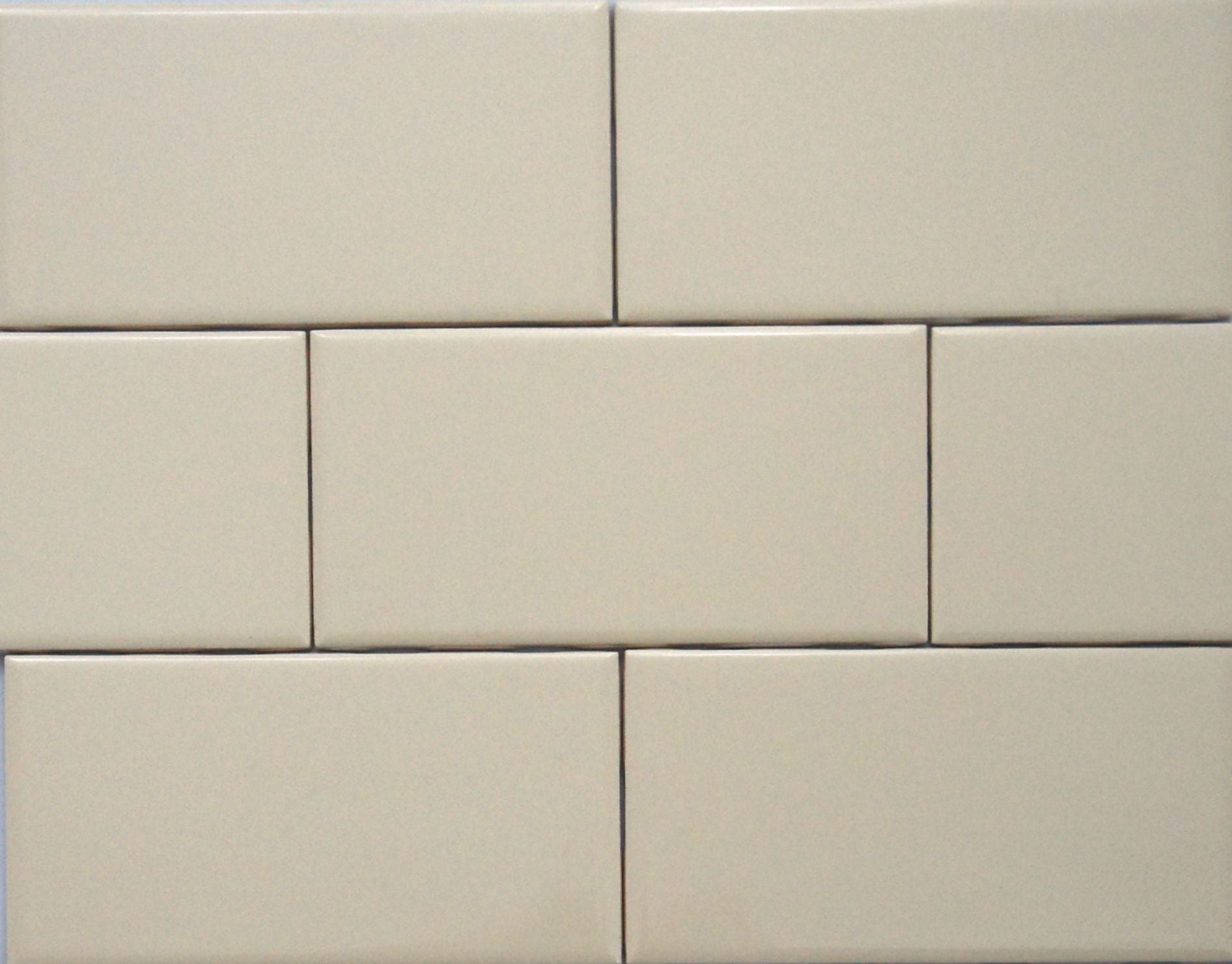 Lyric Decades | Bullnose Tile (3" x 6"  6" Side) Subway Finishing Tile
